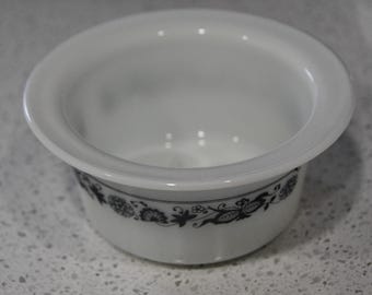 Vintage Pyrex Old Time Blue Onion Butter Bowl