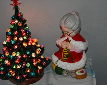 Vintage Ceramic Mrs. Claus