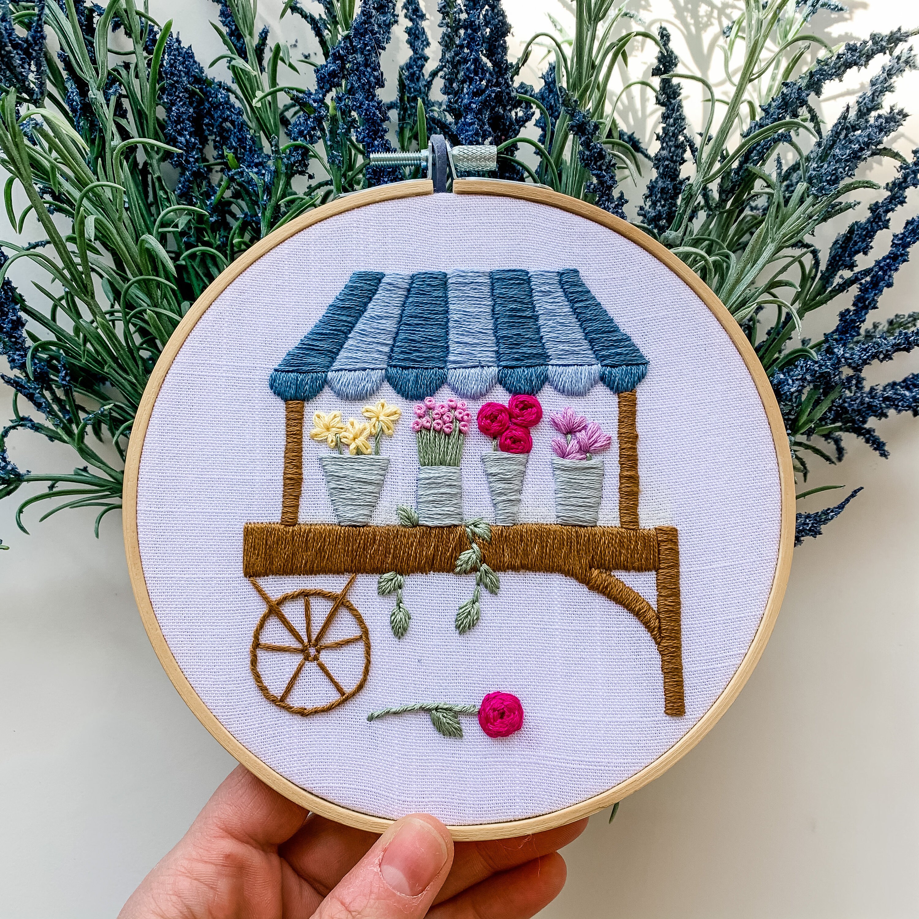 The Embroidery Cart - Make your own flower basket with this pocket