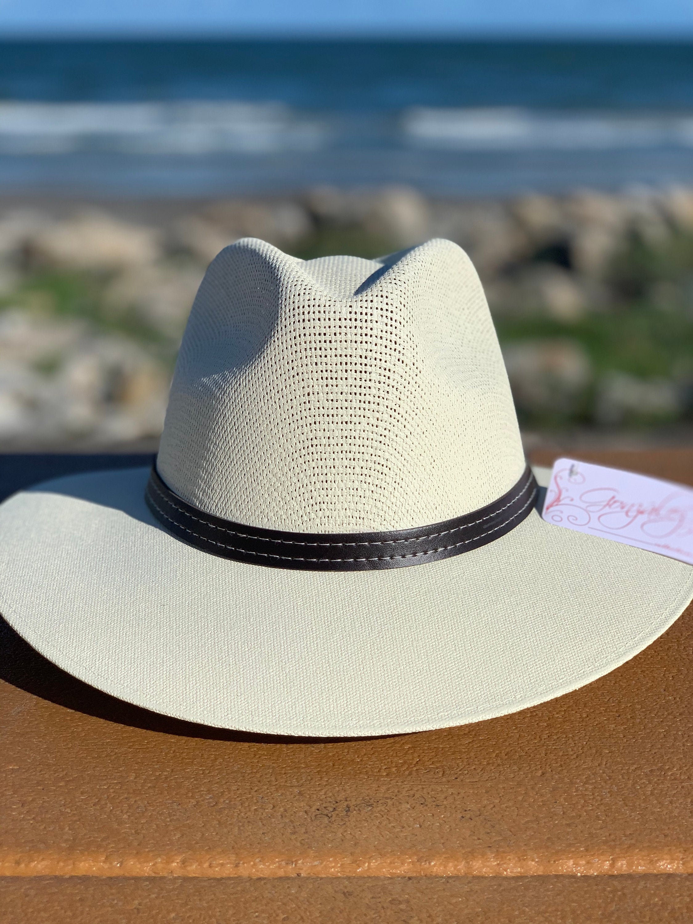 Fishing Straw Hat -  Canada