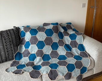 Hexagon crochet throw/blanket