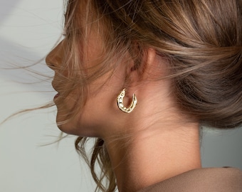 Hammered hoop earrings | U-shaped earrings | Gold plated earrings hammered | Gift for her | Women jewelry