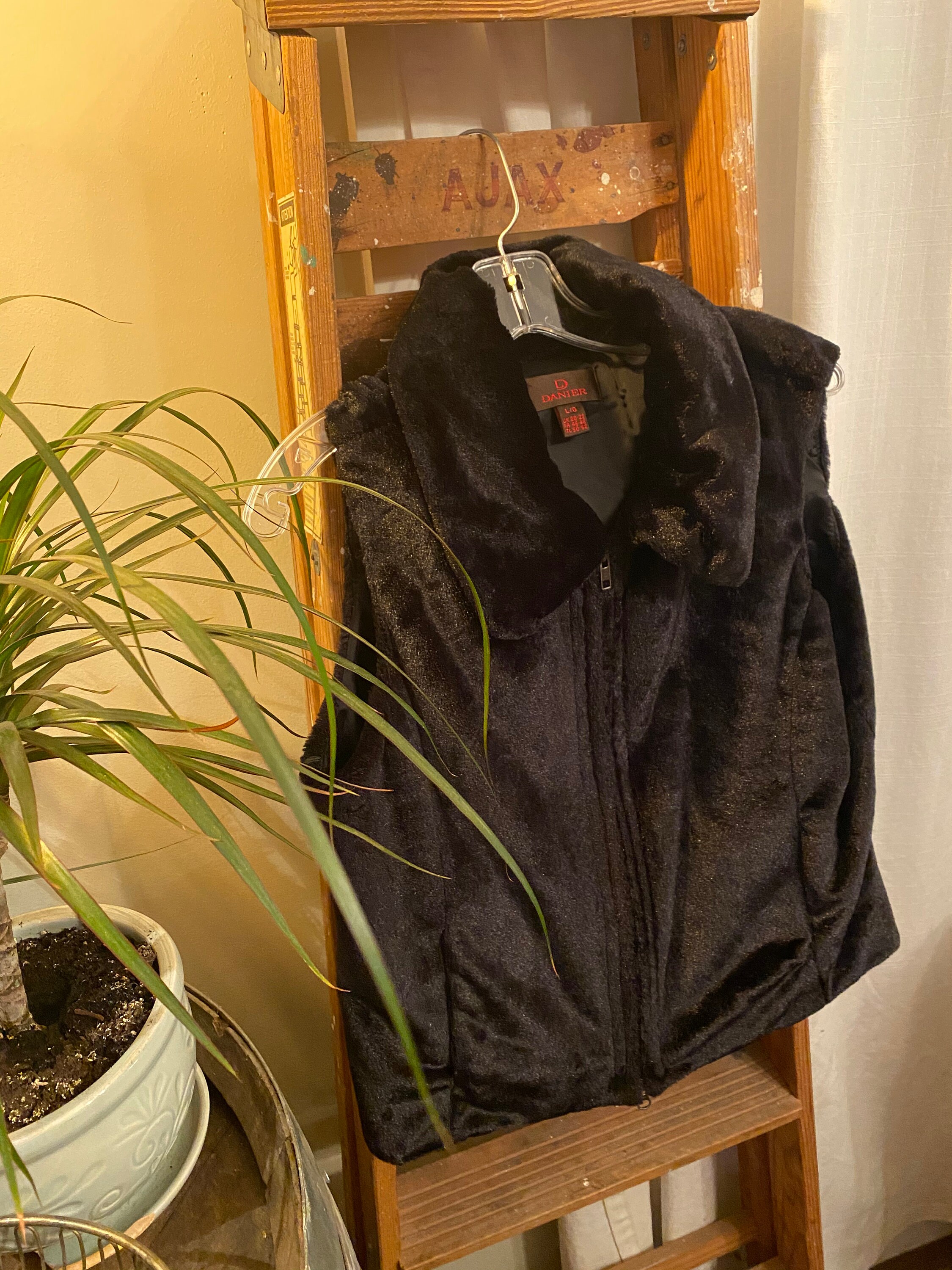 Danier on sale fur vest