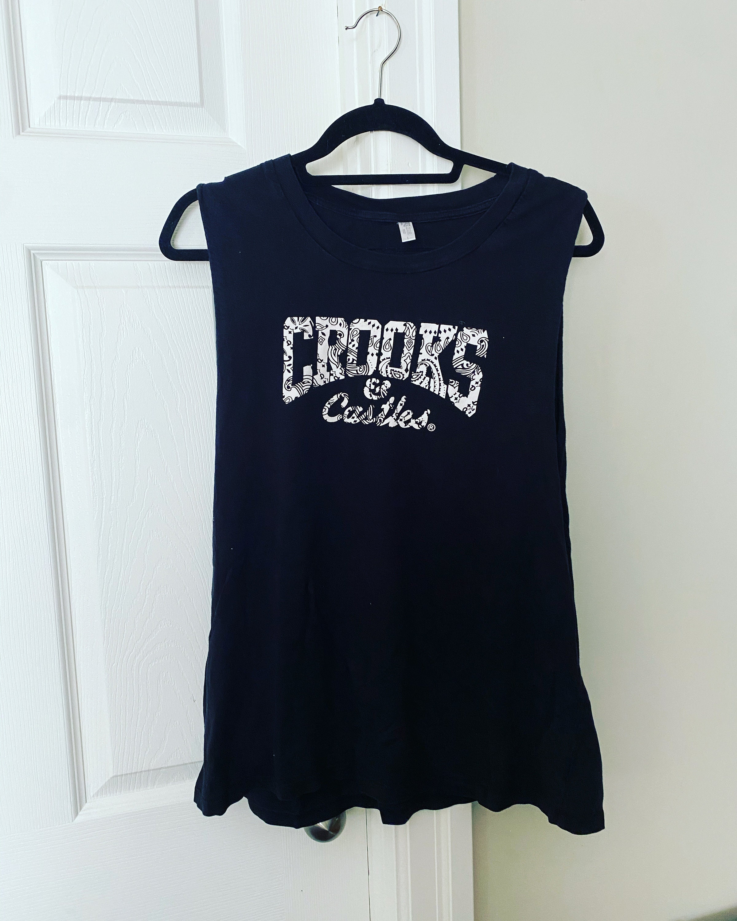 Crooks and top castles tank top