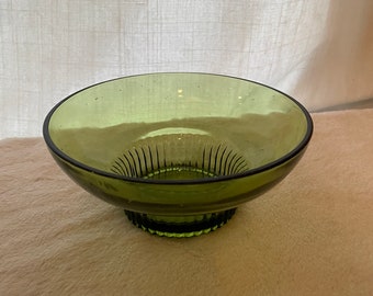 Green textured glass bowl / stained glass / textured bowls / green dishes / green glass dishware / green depression glass