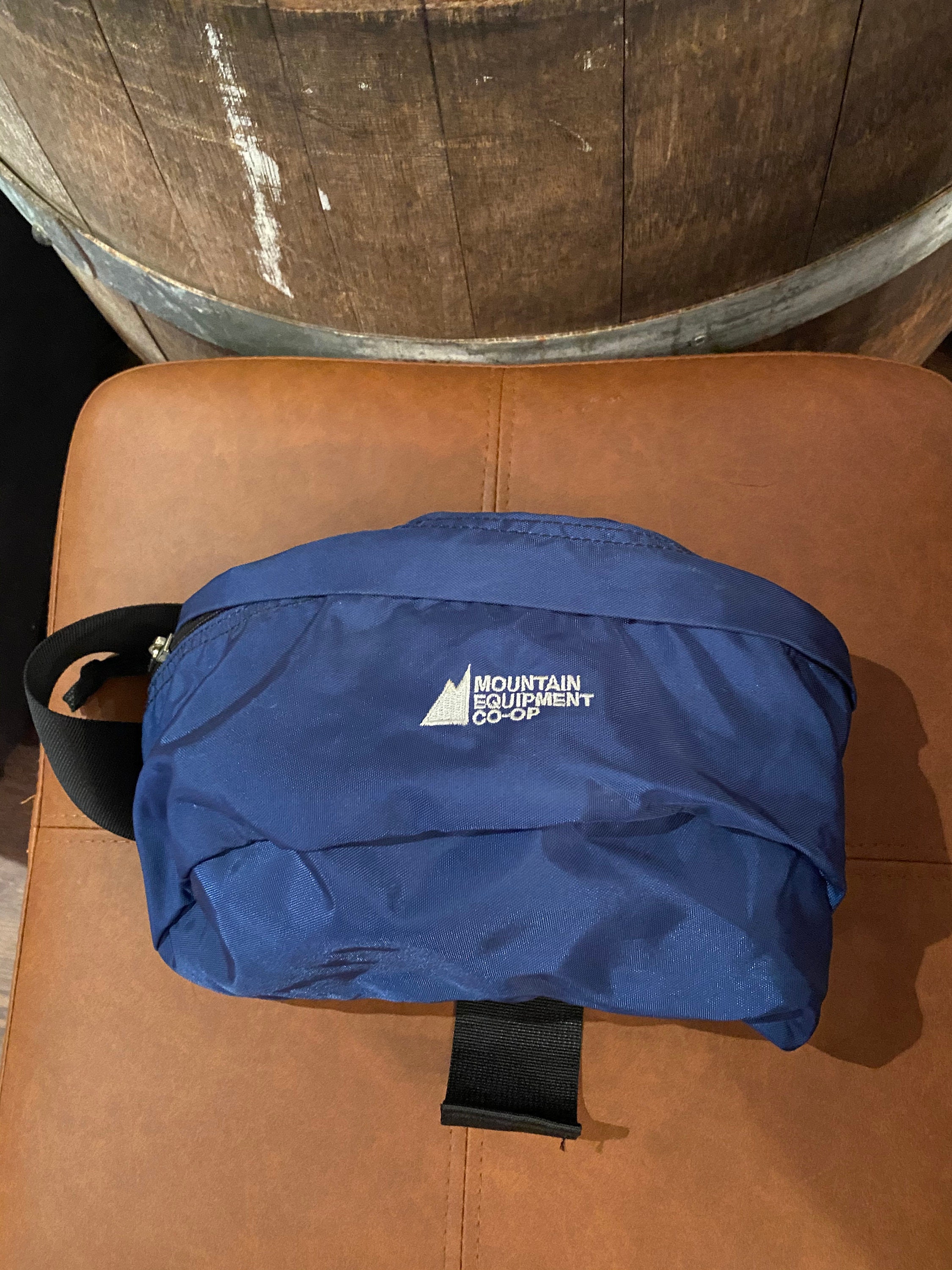 XL Mountain Equipment Coop Hip Bag Fanny Pack Navy Blue