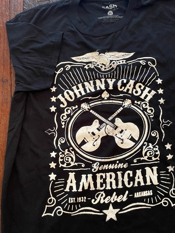 johnny cash flipping off shirt