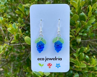 orecchini di lampone blu ipoallergenici con ganci in argento sterling .925 / orecchini di lampone blu di vetro ceco / ecojewelria