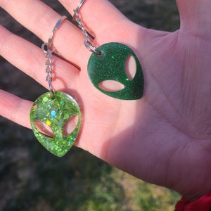 Green Glitter Alien Keychain: Resin Galactic Style