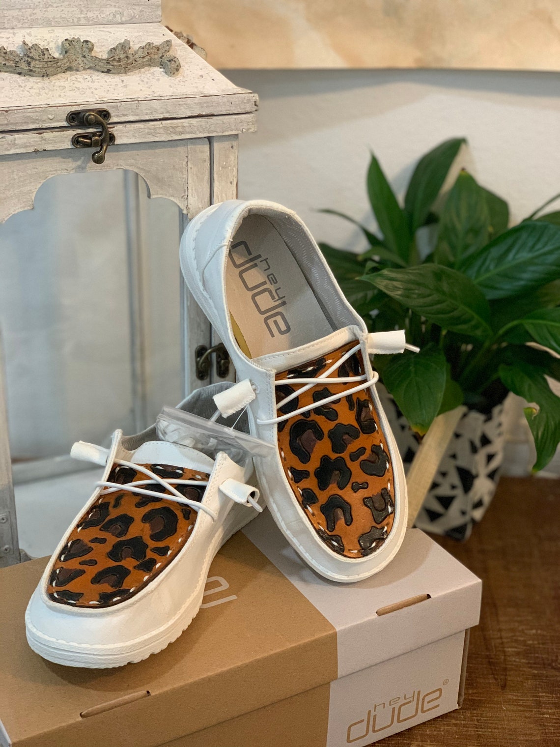 hey dudes for women leopard