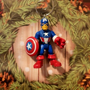 Decorazione natalizia con figura di Captain America Heroes