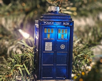 Doctor Who TARDIS (V3) Weihnachtsschmuck