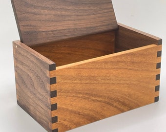 Saliera in legno, portasale, contenitore per pizzichi, ciotola per pizzichi, include personalizzazione, legno massello di noce e ciliegio