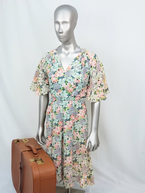 1970's geen and rose floral dress