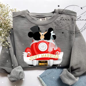 El coche de Mickey recién casados boda .PNG