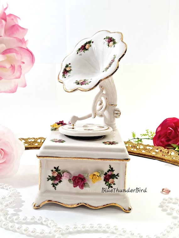 Royal Albert Old Country Roses Antique Music Player Musical Fancy