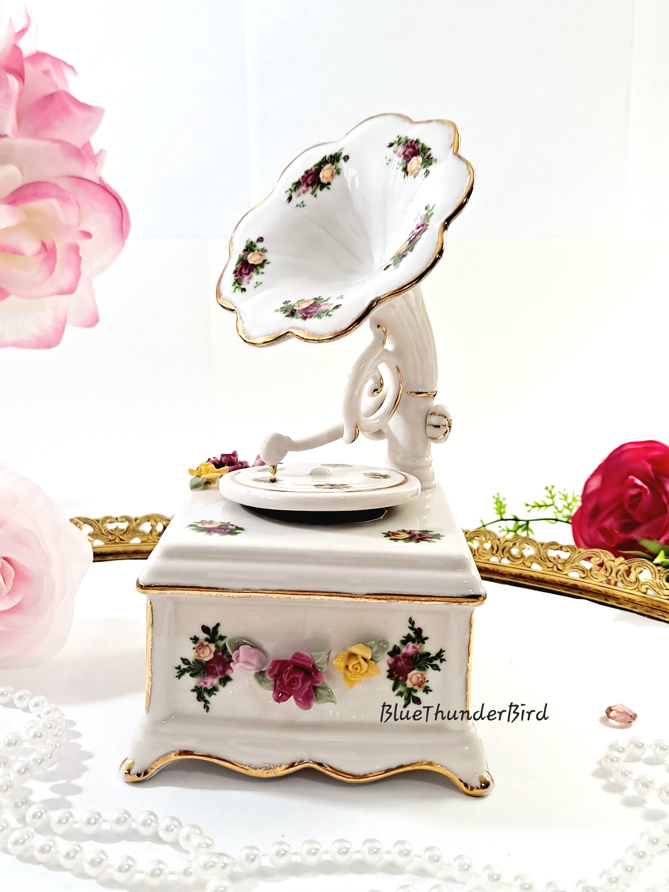 【 】オルゴール　old country rose Royal Albert Old Country Roses Antique Music Player Musical Fancy