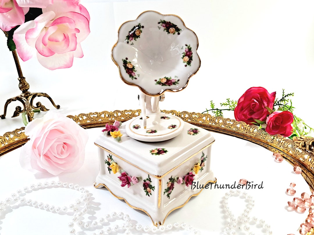 Royal Albert Old Country Roses Antique Music Player Musical Fancy