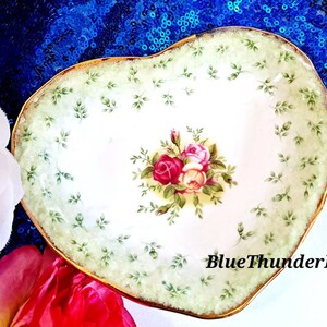 Royal Albert Green Border Trinket Heart Trinket Candy Dish Trinket Jewelry  Holder  Collectable