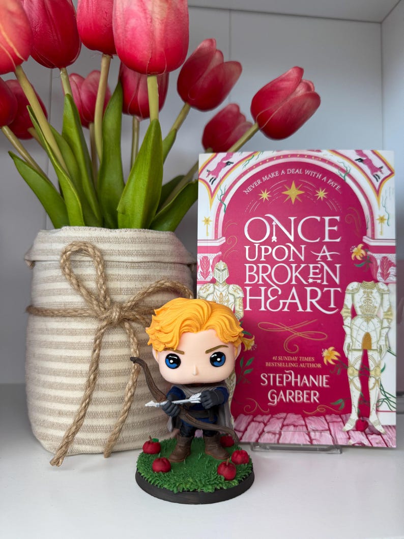 Evangeline Fox Funko Pop, once upon a broken heart image 4