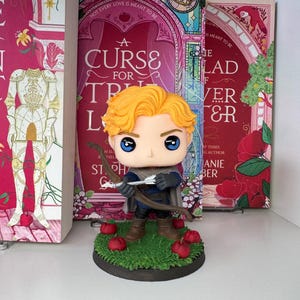Evangeline Fox Funko Pop, once upon a broken heart image 6