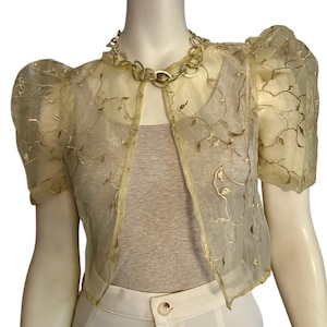 Boléro philippin beige brodé en organza petit haut traditionnel philippin beige d&#39;aspect moderne