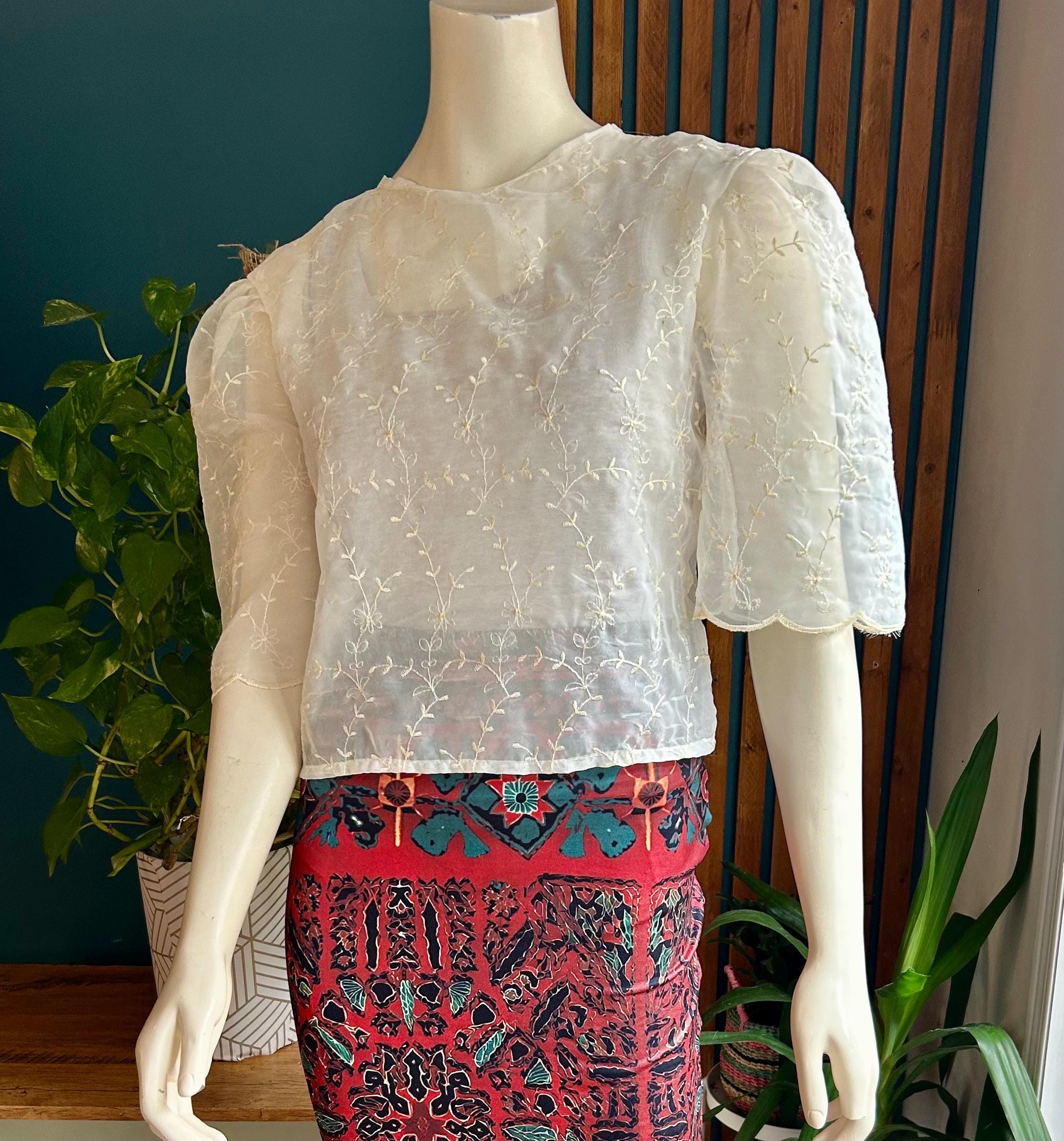 Traditional filipino costume España