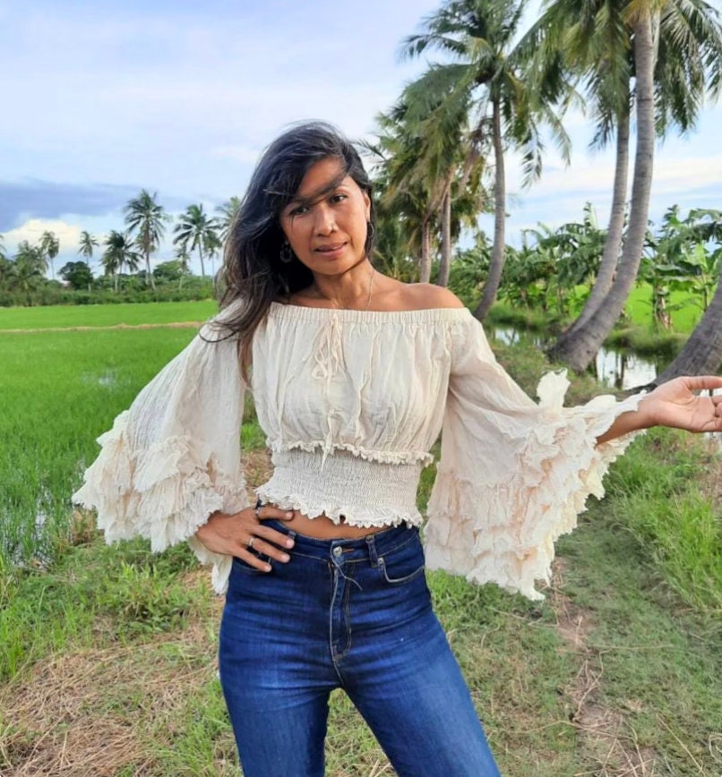 ruffled wing top