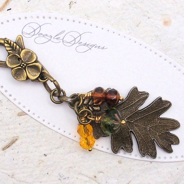 Antiqued Brass Rustic Oak Leaf Purse charm - Fall Autumn Colors- Handbag jewelry - Purse Dangle - Bronze - Zipper Pull - Key ring - Gift