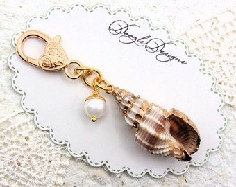 Real Shell Purse Charm - Zipper Pull - Handmade gift - Travel Notebook - TN - Shell pearl - Summer - Beach Charm - Purse Accessory