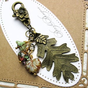 Antiqued Brass Rustic Oak Leaf Purse charm - Fall Autumn Colors- Handbag jewelry - Purse Dangle - Backpack - Zipper Pull - Key ring - Gift