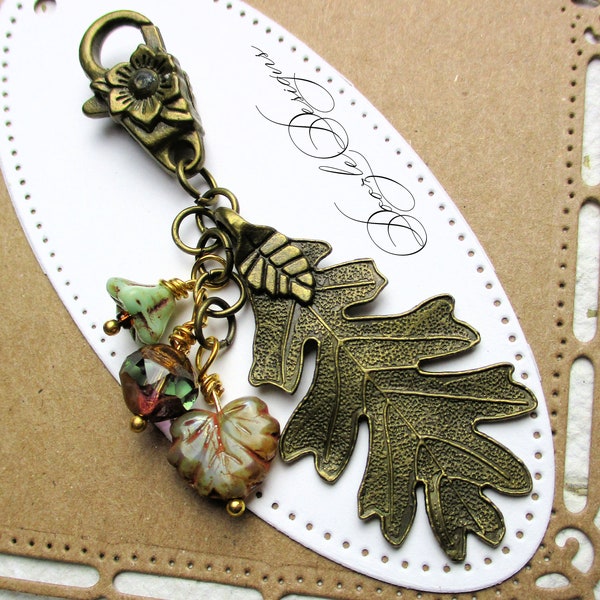 Antiqued Brass Rustic Oak Leaf Purse charm - Fall Autumn Colors- Handbag jewelry - Purse Dangle - Backpack - Zipper Pull - Key ring - Gift