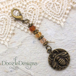 Bee TN charm planner jewelry - Ombre Bag Charm - Zipper Pull - Handbag jewelry - Purse Dangle - Backpack - Antique brass finish