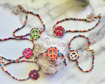 Peace Sign Bead Bracelet