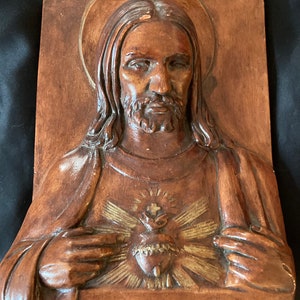 Sacred Heart of Jesus Sculpture - Vintage Sculptural Sacred Heart of Jesus Wall Hanging