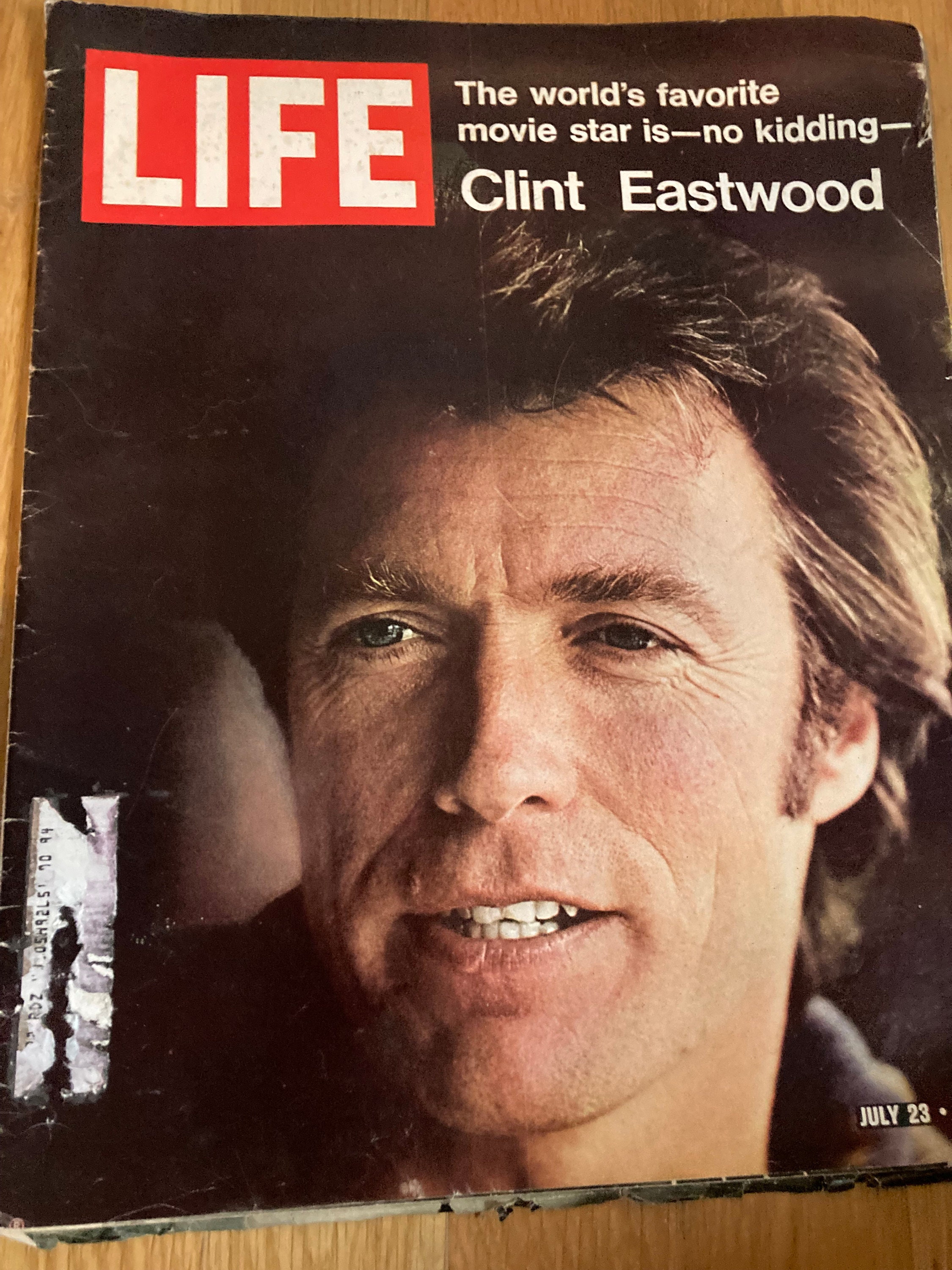 Original Life Magazine from November 1971, 12 - Old Life Magazines