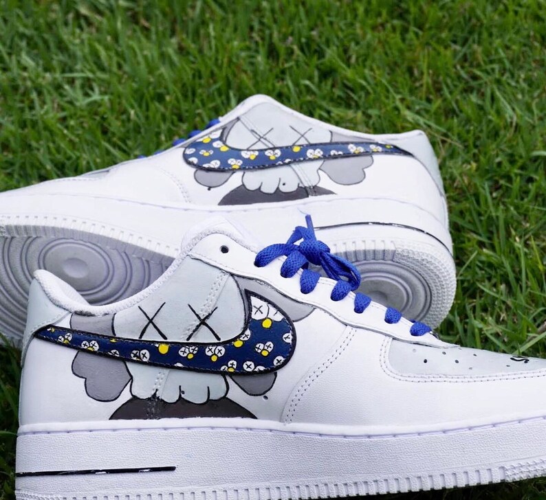 af1 kaws