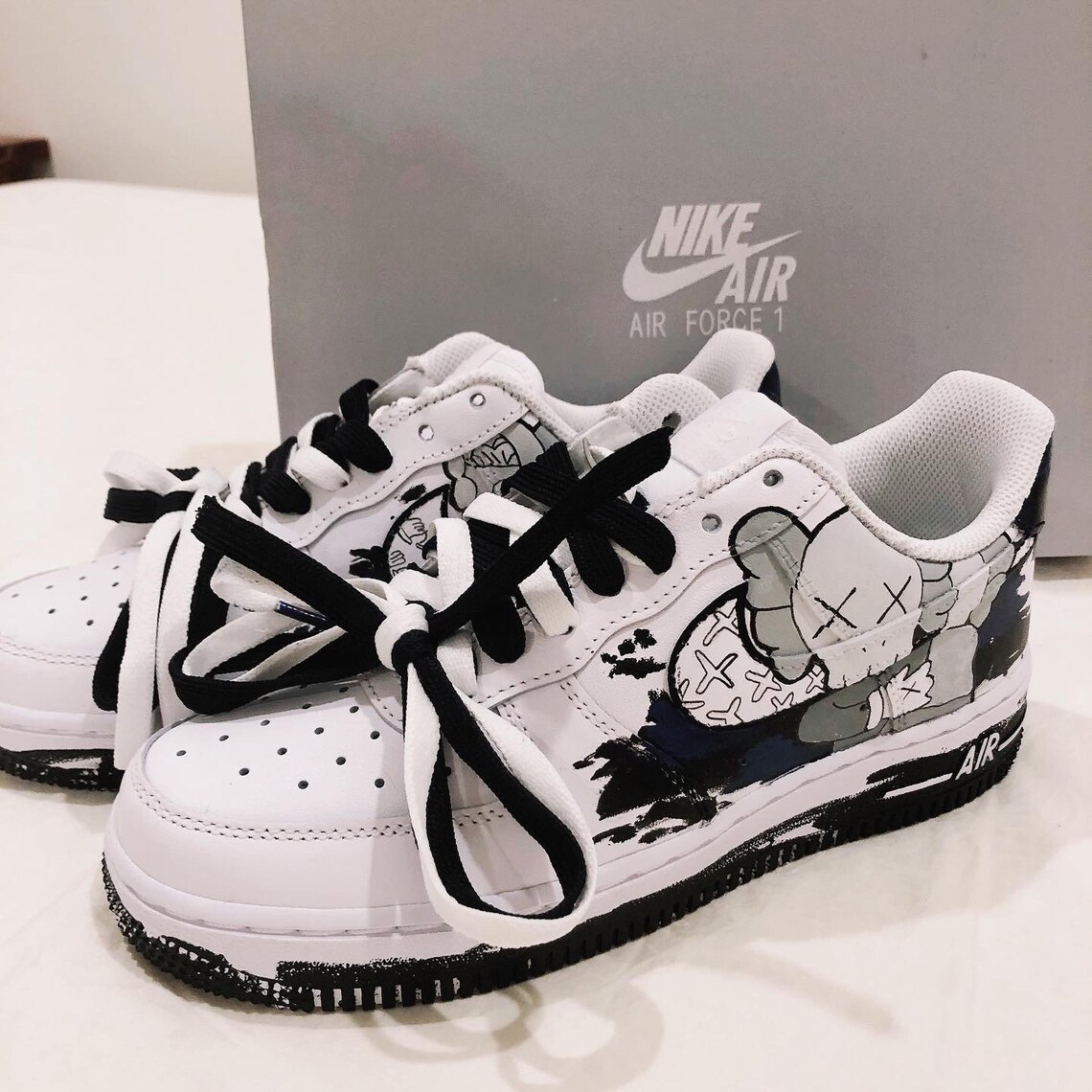 kaws af1