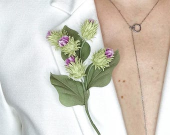 Einzigartige Stoffblumen Brosche, Magnetische Wildblumen Brosche, Natur inspirierte Blumen Schmuck, Zubehör Geschenk, Grün und lila Klette Blume