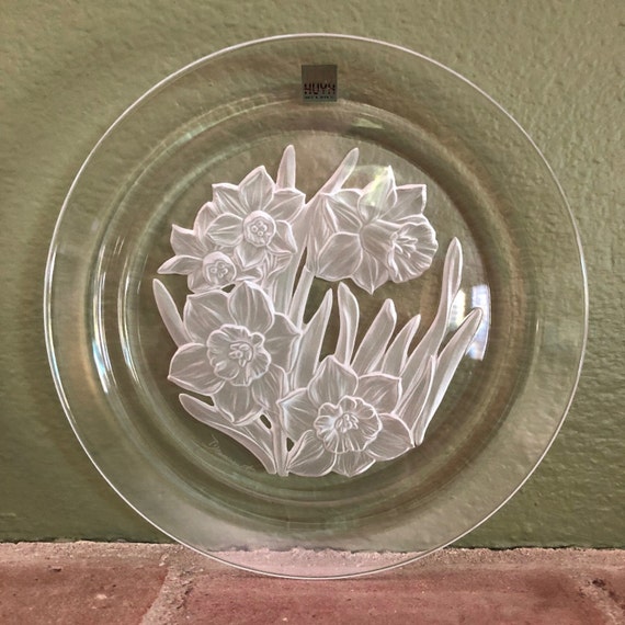 Hoya Crystal Plate Flower of the Month Daffodils Etsy