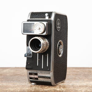 Vintage Bolex C-8SL 8mm Movie Camera – Swiss Made, 1950s Cine Camera, Fully Mechanical Classic