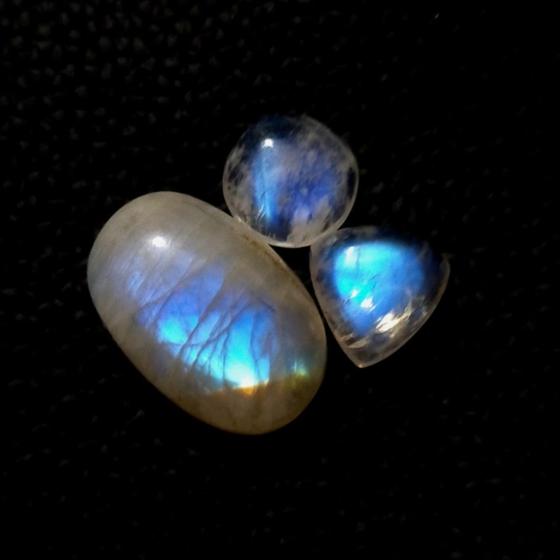 Rainbow Moonstone Gemstone Blue Flashy Rainbow Hand Polished Smooth Loose Gemstone 3 Pcs Natural White Rainbow Cabochon AAA+ Quality