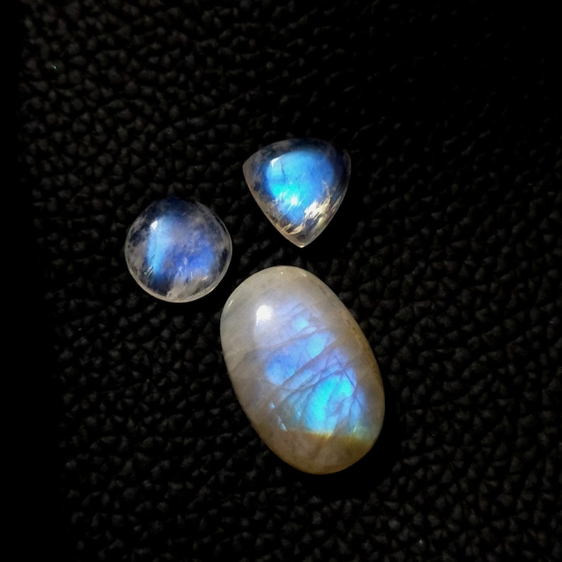 Rainbow Moonstone Gemstone Blue Flashy Rainbow Hand Polished Smooth Loose Gemstone 3 Pcs Natural White Rainbow Cabochon AAA+ Quality