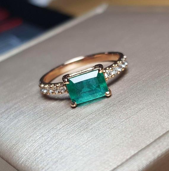 1.34カラットの天然エメラルドリング（18金ローズゴールド） - Etsy 日本