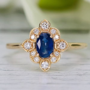 Anel vintage Milgrain com safira e diamantes | Anel Milgrain com safira e diamantes | Anel de safira em ouro maciço
