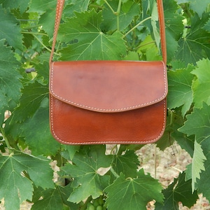 Petit sac à bandoulière en cuir, sac à bandoulière en cuir italien, sac de voyage fait main, sac à bandoulière réglable pour fille