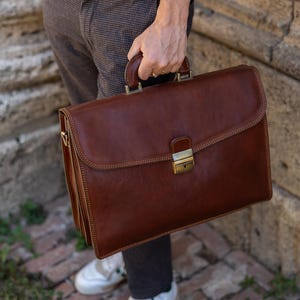 Maletín de cuero italiano hecho a mano / Bolso para computadora portátil de cuero toscano de lujo / Bolso de negocios de cuero genuino / Bolso de trabajo grande para hombres / Artesanía