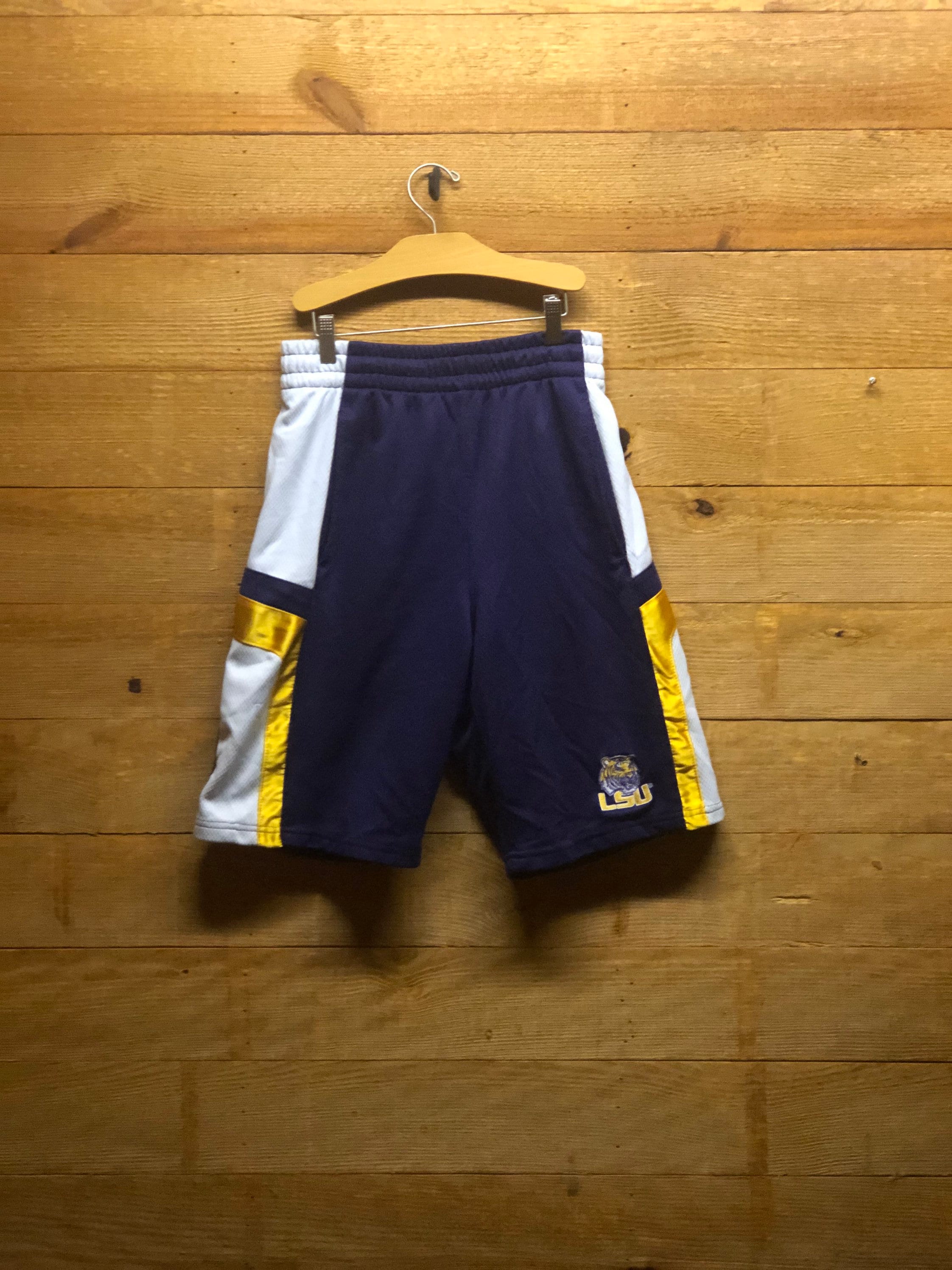 Vintage LSU Tigers College Basketball Shorts Mens MedNCAA by