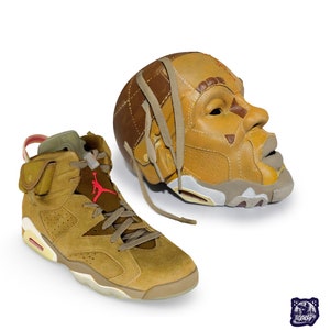 Travi Scott british khakhi head
