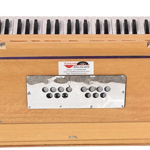 Safri Harmonium By Kaayna Musicals Portable Traveler Baja 3.5 Octaves 9 Stops 4 Drone Teak Color Gig Bag Bass-Male 440 Hz, Vocal image 9